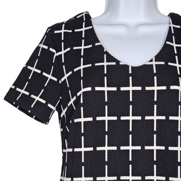 Romeo & Juliet Couture Shift Dress Black White Cross Pattern Women Small NWT - Picture 11 of 11